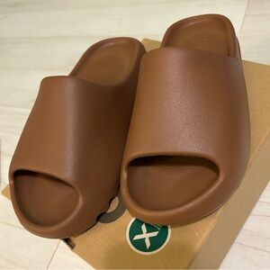 Yeezy Slides Flax